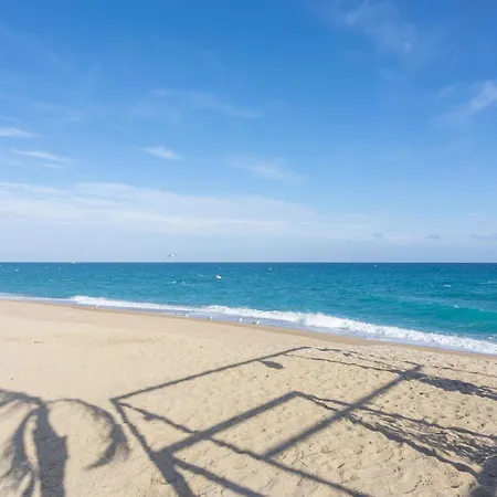 Homeholidaysrentals Balmes - Costa Barcelona Apartment *