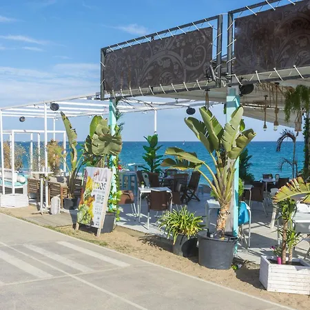 Homeholidaysrentals Balmes - Costa Barcelona Apartment