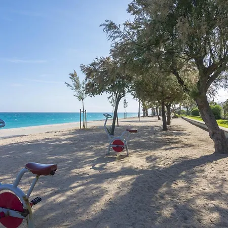 Homeholidaysrentals Balmes - Costa Barcelona Apartment